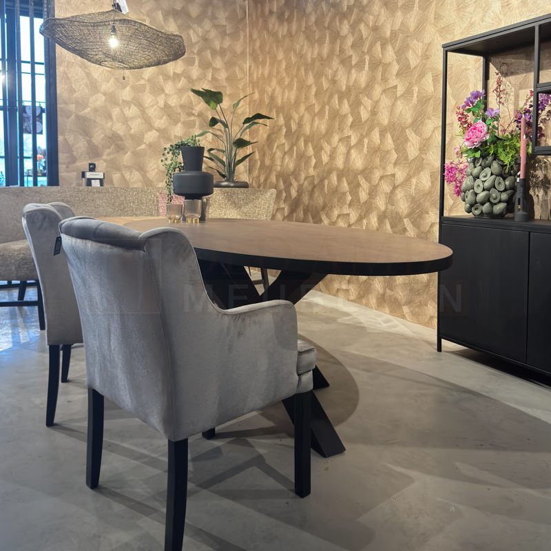 Eiken ovale tafel Sjors