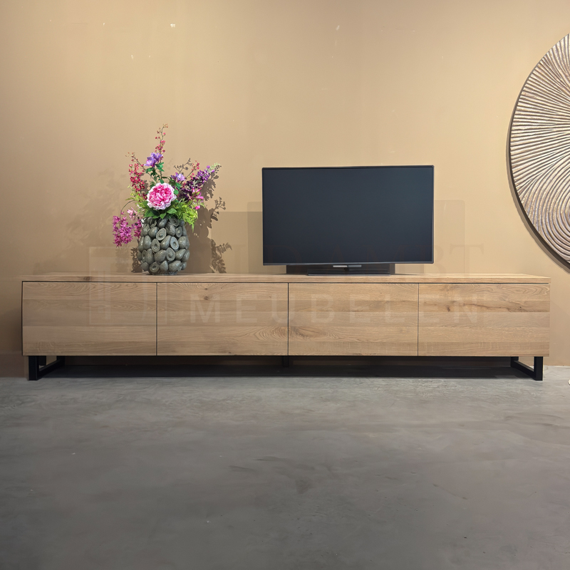 Eiken TV Meubel Anita