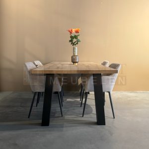 Eiken tafel Fien
