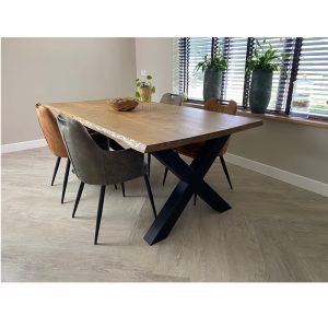 Eiken tafel Joppe