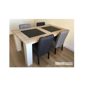 Eiken tafel Levi met 2 stenen