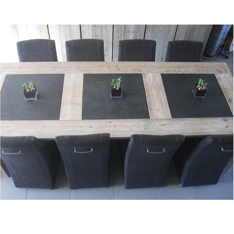 Eiken tafel Levi met 3 stenen