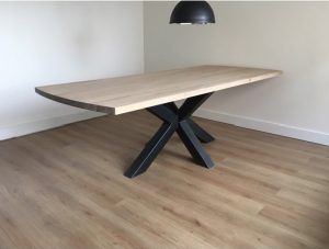 Eiken tafel Lily