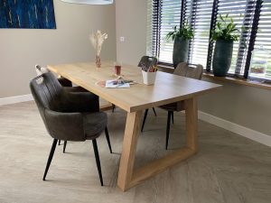 Eiken tafel Marco