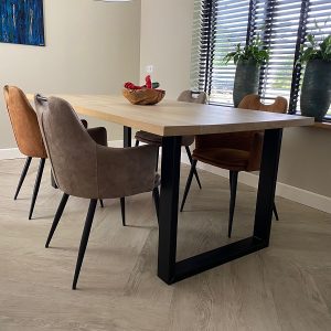 Eiken tafel Peter