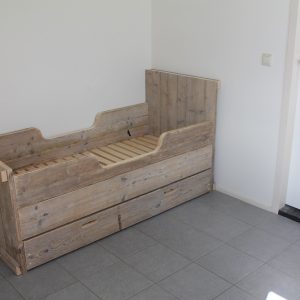 Steigerhouten Bed Max met Ladenbak
