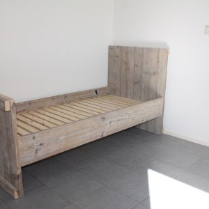 Steigerhouten Bed Nikolas
