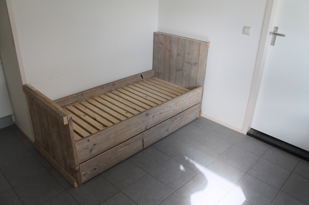 Steigerhouten Bed Nikolas met Extra Bed - Afbeelding 4