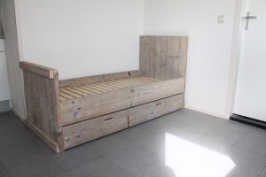 Steigerhouten Bed Nikolas Oud Ladenbak