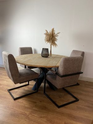 Steigerhouten tafel Klasina